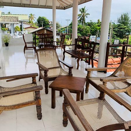 Sam'S Guest House Unawatuna Exterior photo